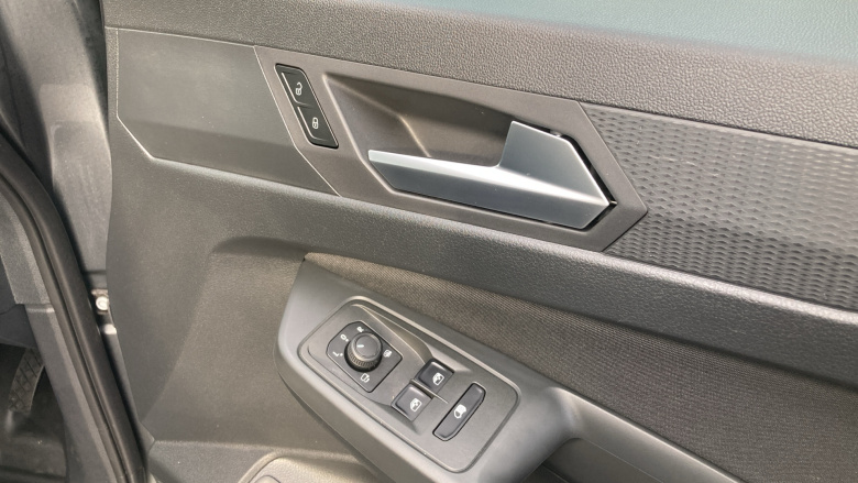 Ford Transit Connect 250 L2 Petrol 1.5 EcoBoost PHEV 150 Limited Van Auto